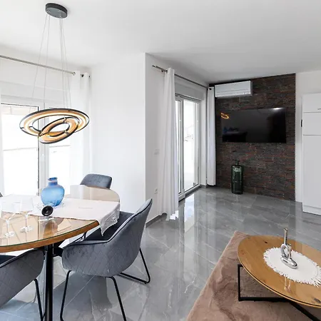 Apartament Panorama *