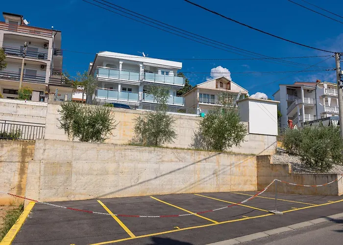 Panorama 茨里克韦尼察