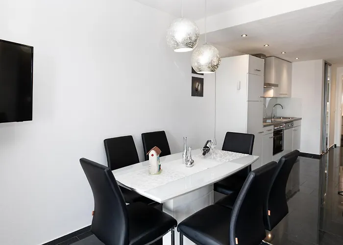 Panorama * 茨里克韦尼察