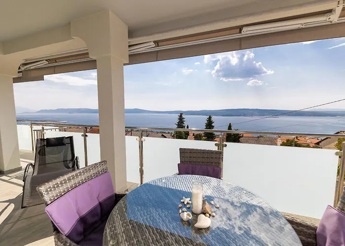 Panorama 茨里克韦尼察